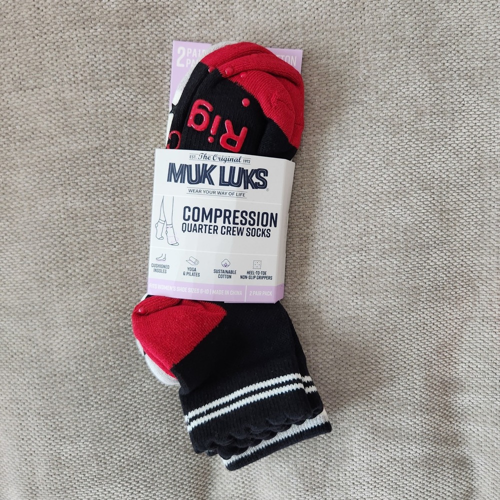 Muk Luks Women Compression Quarter Crew Socks 2 Pair Pack Non-Slip Grippers 6-10